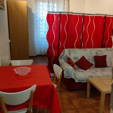 Mini Appartamento Livorno Bagian luar foto