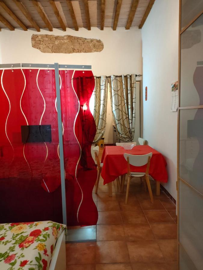 Mini Appartamento Livorno Bagian luar foto