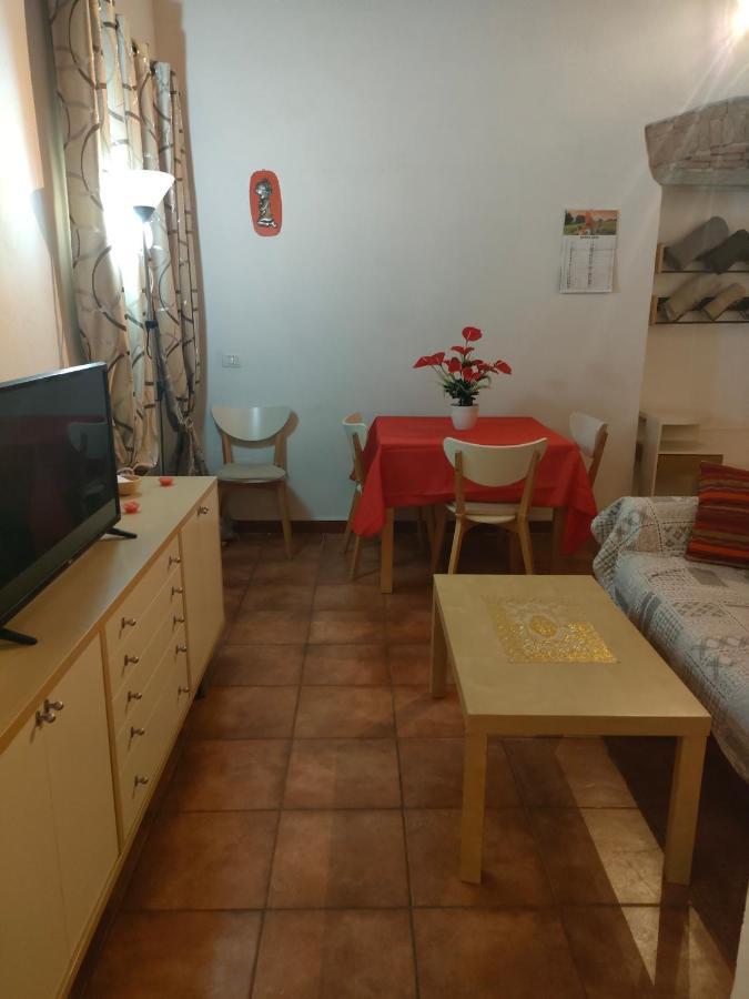 Mini Appartamento Livorno Bagian luar foto